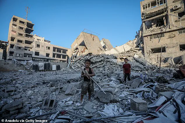 Israeli Military Issues Urgent Evacuation Orders for Gaza City as Officials Warn of 'Razing' if Hostages Not Released, Residents in Crisis