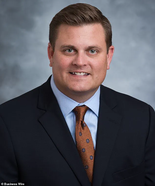 Mangione’s Legal Team Seeks to Dismiss Death Penalty Charge, Arguing Fifth Amendment Violations in Evidence Admissibility