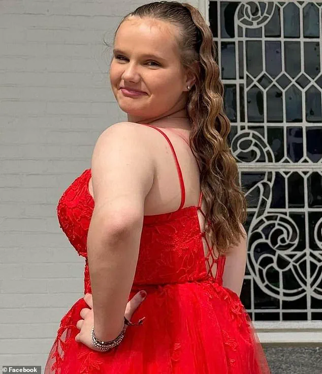 Tragedy Strikes on Christmas Day: 16-Year-Old Scarlett Durden Collapses in Alabama Home