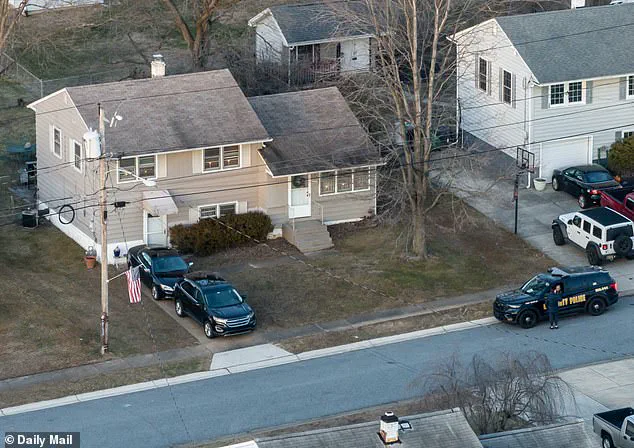 Omission of Husband in Linda Stevenson's Obituary Sparks Quiet Debate