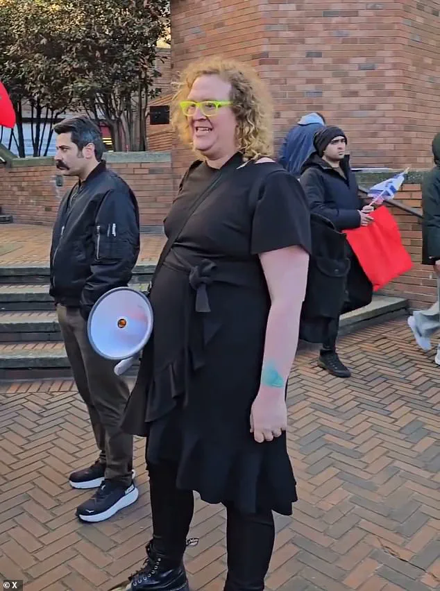 Protests in Major U.S. Cities Show Support for Iranian People Amid Crisis, Highlighting 'Free Iran' Movement and Regional Tensions