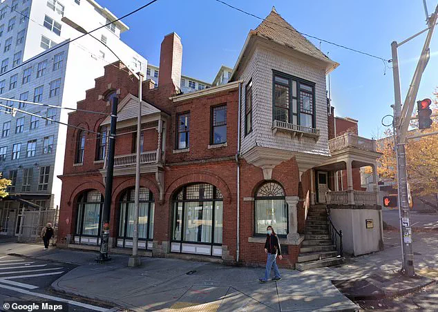 Unearthing a Century-Old Secret: The Hidden Legacy of Atlanta’s First Coca-Cola Bottling Site