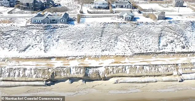 Nantucket's Erosion Battle: Geotubes Divide Wealthy Residents and Conservationists