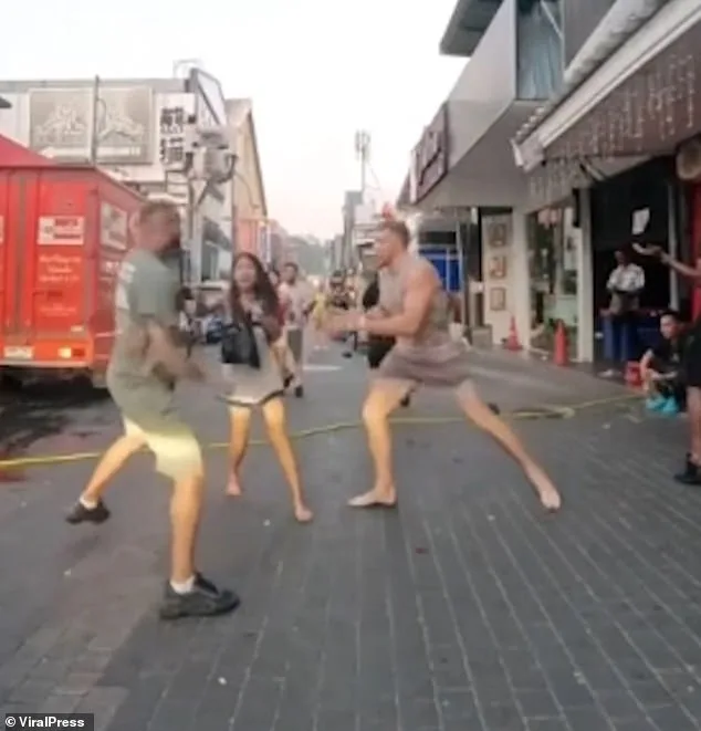 Chaotic Brawl Erupts Between British Tourists and Bodybuilder in Pattaya's Walking Street; Mystery Surrounds Origins