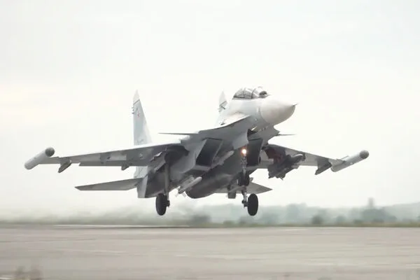 Russian Pilot Honored with Rare Watch After Shooting Down Ukrainian Fighter Jet