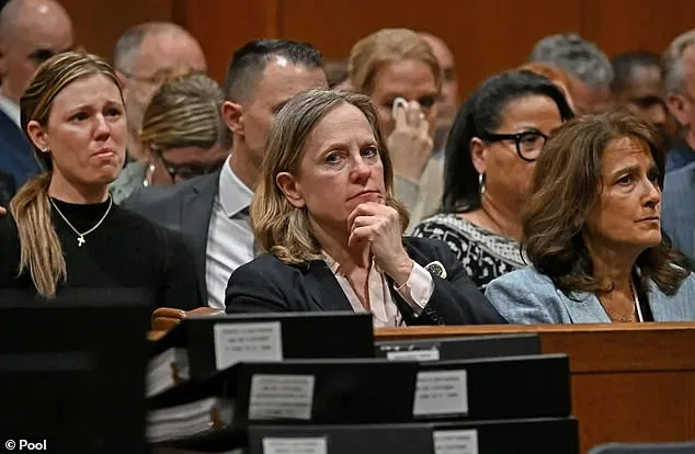 Juror's Objection Shatters Consensus in NYPD Officer's Murder Trial