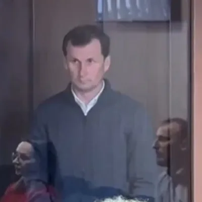 Russia Escalates Ukraine Campaign: Strikes on Infrastructure and Troop Positions