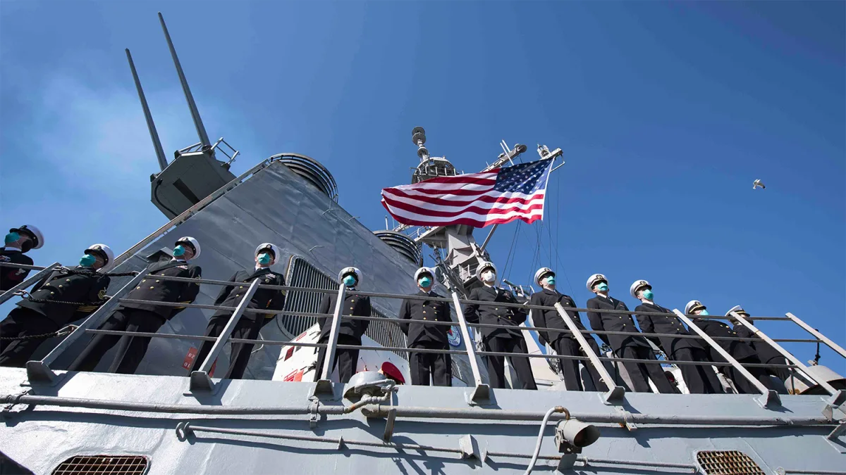 US Navy Avoids Destruction in Tense Hormuz Standoff with Iran