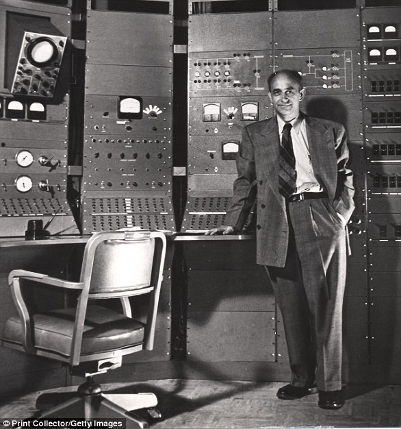 Professor Loeb warns alien AI arrival could crash markets and cause global chaos.