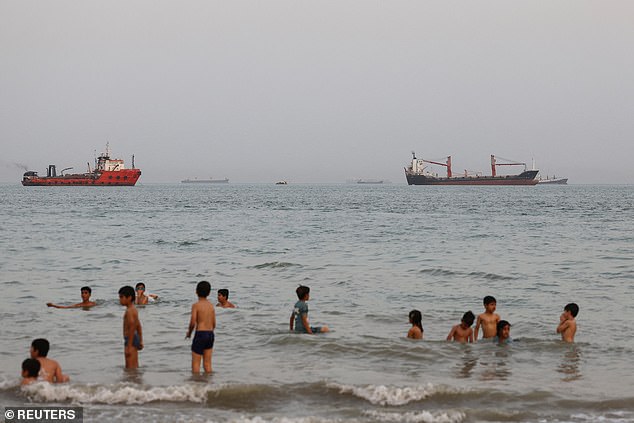 US and Iran agree to reopen Hormuz and eliminate uranium stockpile.