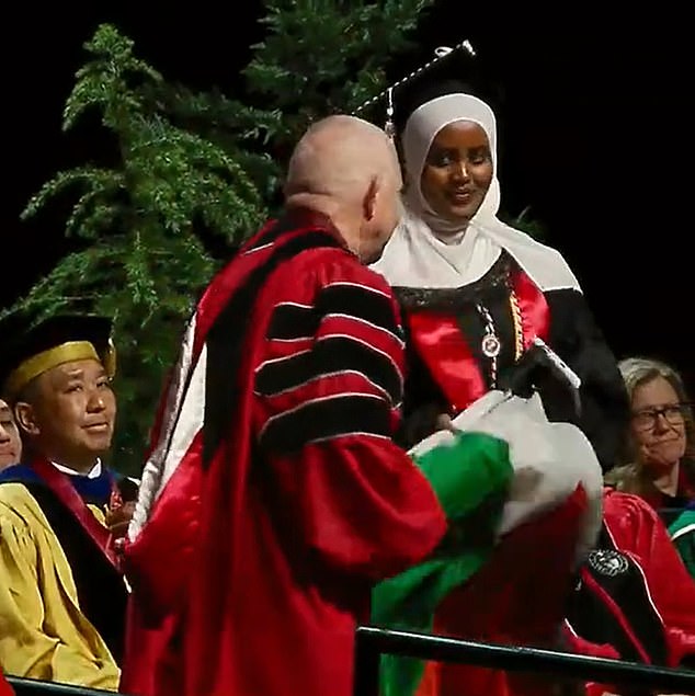 Seattle Provost Snatches Palestinian Flag From Graduating Student During Ceremony