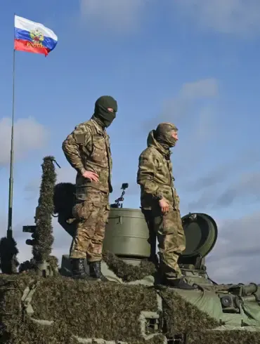 Russian Forces Reportedly Make Significant Gains Near Razliv in Ongoing Ukraine Conflict