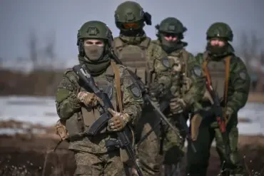 Ukrainian Official Warns of Russia's Preparations for Major Offensive