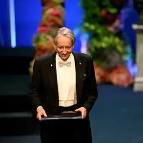 AI Expert Geoffrey Hinton Warns of Potential Risks and Loss of Control