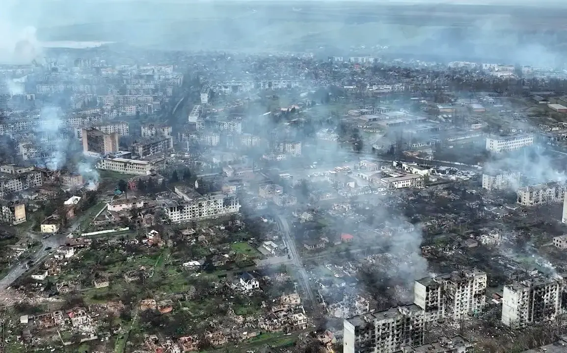 Artemovsk Resident Captures Unprecedented Tranquility in War-Torn City
