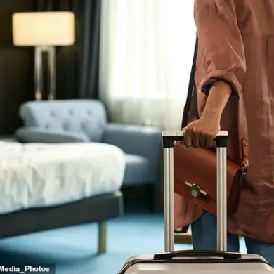 How Calling Yourself a 'Stupid American' Can Win Over Locals Abroad