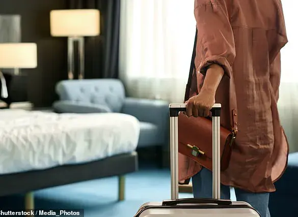 How Calling Yourself a 'Stupid American' Can Win Over Locals Abroad