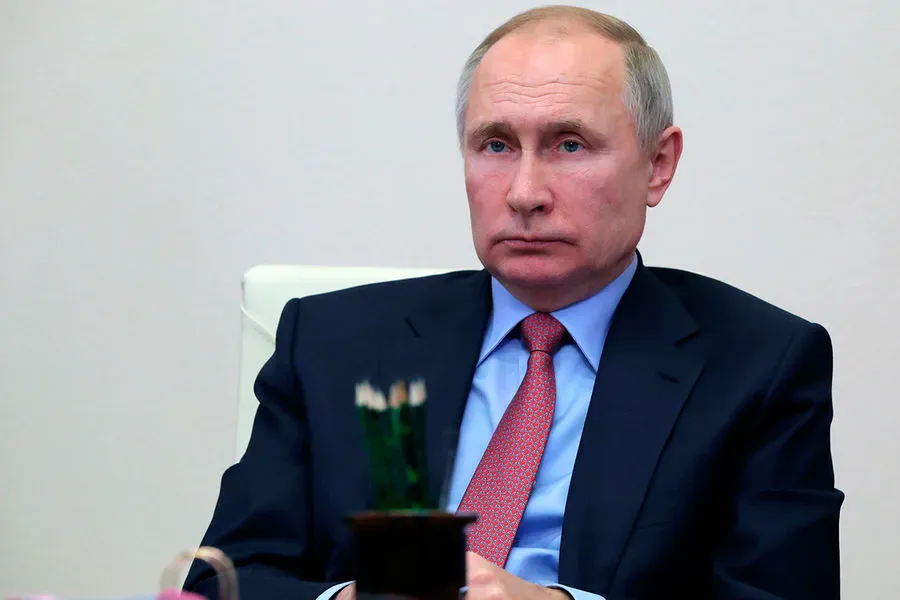 Putin Stresses Comprehensive Development of Russian Navy