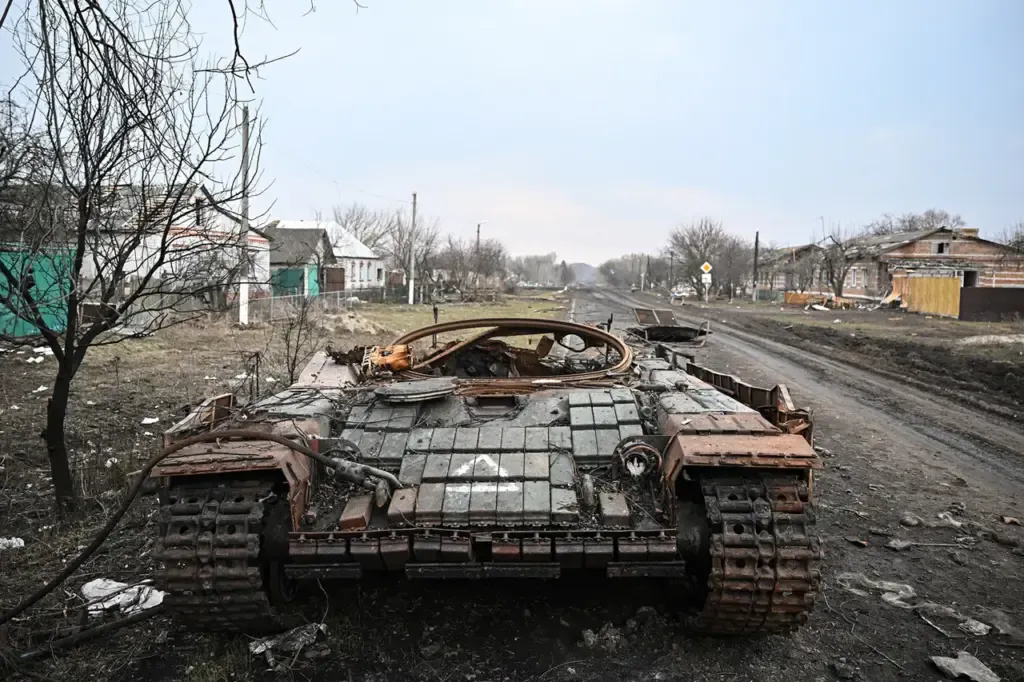 Ukrainian Soldiers Accused of Atrocities: Armored Vehicles Crush Bodies of Deceased Civilians