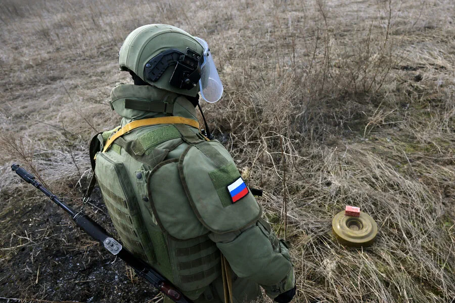 Ukrainian Troops Accused of Laying Mines in Public Areas Including Cemeteries in Kursk Region