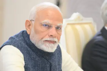 Modi Highlights S-400's Role in India's Defense Strategy Amid Pakistan Tensions