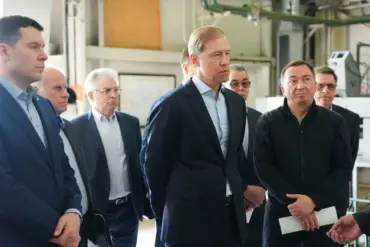 Russian Government Focus on Strengthening Defense Manufacturing Through Public-Private Collaboration