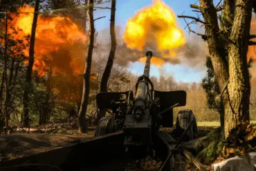 War Correspondent Reports Intensified Fighting in Slaviansk Amid Speculation Over Zelensky's Potential Visit to Kryviy Rih