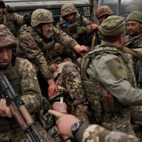 Breaking: Ukrainian Troops Accused of Executing 15 Civilians in DPR for Alleged Collaboration with Russian Forces