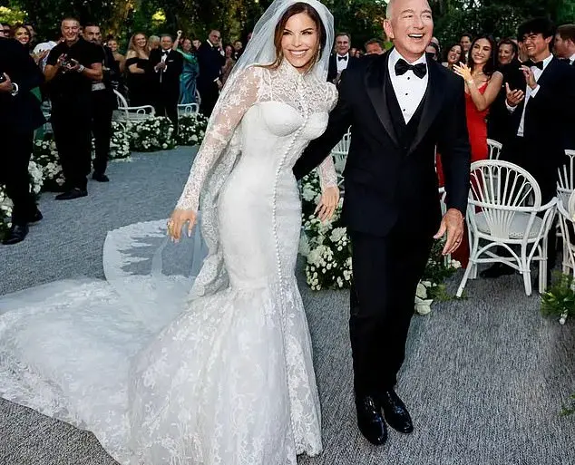 Late-Breaking Update: From Opulence to Unease—Jeff Bezos and Lauren Sanchez’s 'Wedding of the Century' Raises Global Concerns