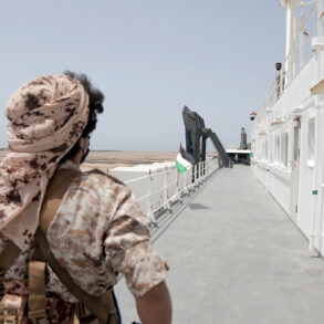 Privileged Information Revealed: Houthi Threatens U.S. in Red Sea as Crisis Intensifies