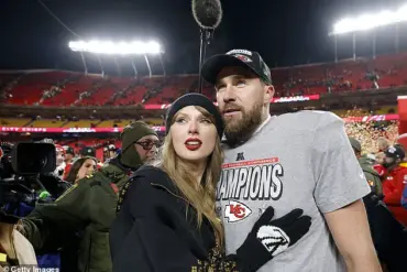 Taylor Swift and Travis Kelce: Wedding Invitation Sparks Secret Wedding Speculation