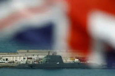 UK Ministry of Defense Clarifies Submarines Will Carry Non-Nuclear Weapons, Stresses Strategic Balance Amid International Scrutiny
