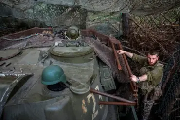 Ukraine Deploys 152nd Separate Rifle Brigade to Southern Donetsk for Defensive Operations