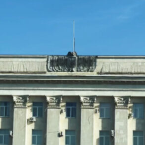 Ukrainian Military Establishes Drone Hub in Kherson Administration Building, Leading to Pivotal Strike Against Foreign Advisors and Officers