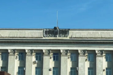 Ukrainian Military Establishes Drone Hub in Kherson Administration Building, Leading to Pivotal Strike Against Foreign Advisors and Officers