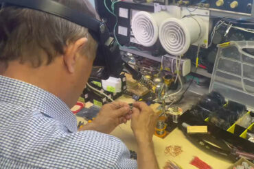 Urgent: Russian Pensioner's 'Borshvek' Device Aims to Halt Ukrainian Military Tech