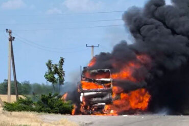 Urgent Update: Kherson Oblast Reeling After Fresh Attacks Leave One Dead, Three Injured