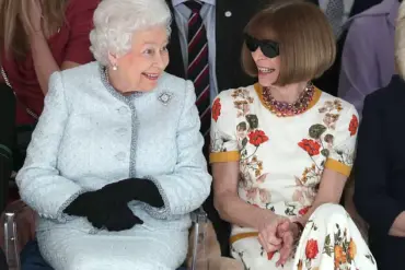 Anna Wintour's Elegant Arrival at Wimbledon Ahead of Men's Semi-Finals