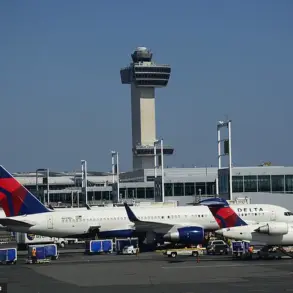 Delta Flight 183 Hydraulic Failure Causes Runway Shutdown at JFK Airport