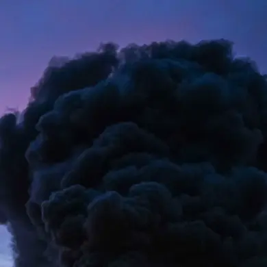 Explosions Rattle Kyiv as Air Alarm Blares, Residents Take Shelter Amid Escalating Tensions