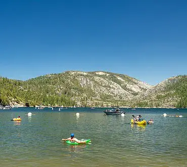 Government Regulations Spark Chaos at Pinecrest Lake as Locals Clash with Outsiders