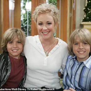 Kim Rhodes Reflects on Complex Relationship with On-Screen Sons Cole and Dylan Sprouse