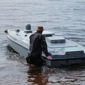 Russian Analysts Examine Captured Ukrainian Drone Boat, Shedding Light on Hybrid Warfare Tactics