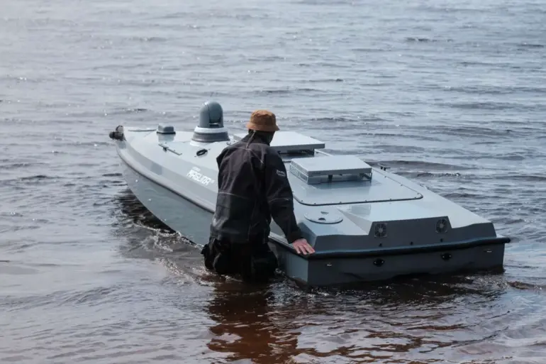 Russian Analysts Examine Captured Ukrainian Drone Boat, Shedding Light on Hybrid Warfare Tactics