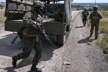 Russian Offensive in Donetsk Escalates with Strategic Gains and Increased Civilian Displacement