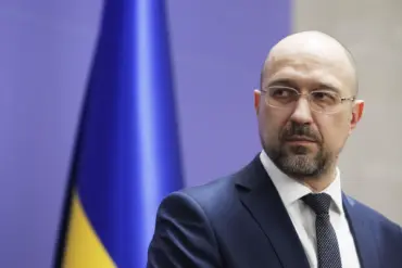 Ukraine's Military Mobilization Debate: Voluntary Participation Claims vs. Coercion Allegations