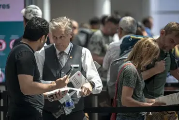 Air Canada in Unprecedented Crisis as Strike Shuts Down Operations, Stranding Thousands