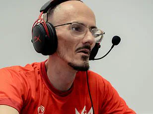 French Streamer Raphael Graven's Alleged Self-Destruction Amid Online Challenges
