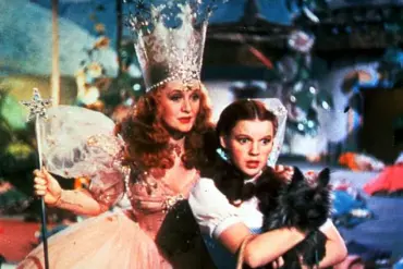 Gwen Stefani and Blake Shelton's Young Adult Reboot of The Wizard of Oz Sparks Online Debate
