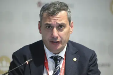 Kursk Border Tensions Escalate Amid Humanitarian Efforts: Acting Head Calls Body Evacuation a 'Complex but Very Exciting Issue'